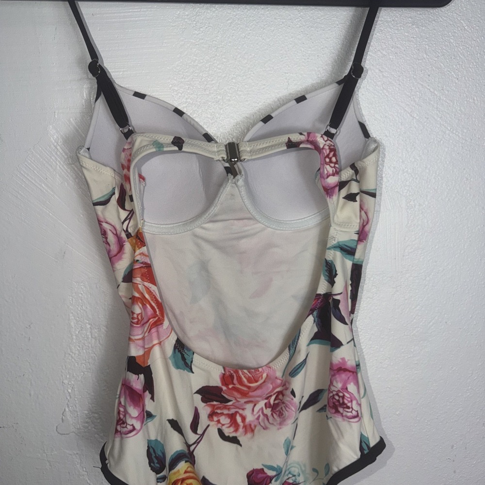 Cupshe One Piece Multicolor Floral And Stripes‎ Swimsuit S - Picture 5 of 7